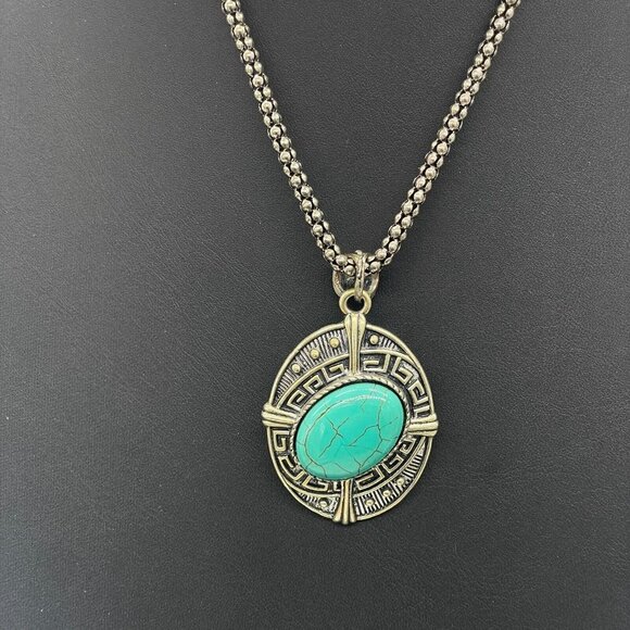 Faux Turquoise Popcorn Chain Pendant Necklace Silver Tone 18.5 to 21 Inches - Picture 2 of 6